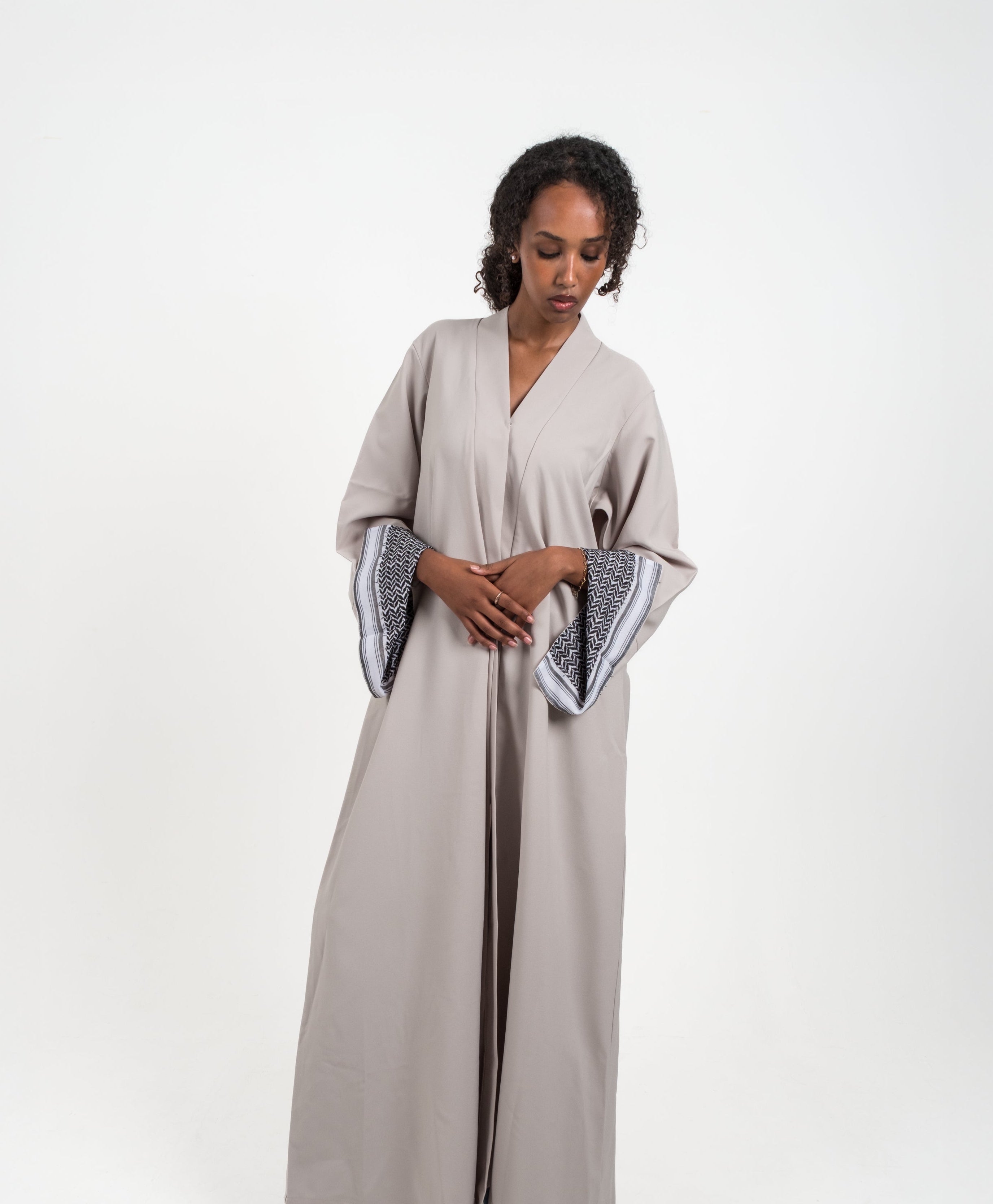 'Jana' Open Palestine reversible Sleeve Abaya
