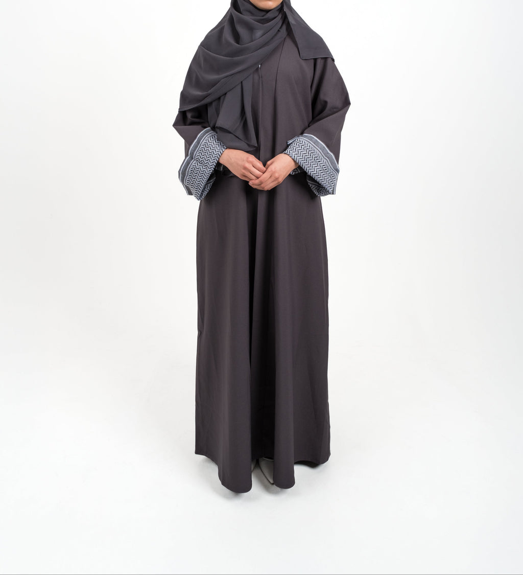 'Jana' Open Palestine reversible Sleeve Abaya